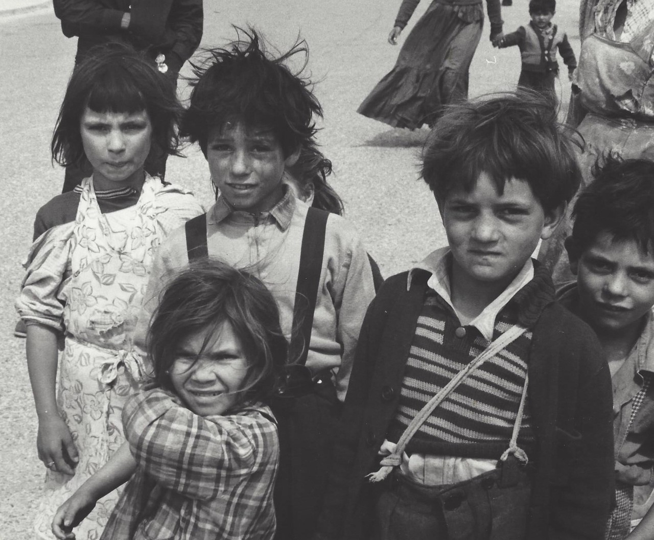 Цыганская детвора, Сент-Мари-де-ла-Мер, Франция, 1950-е. Фотограф Кис Шерер