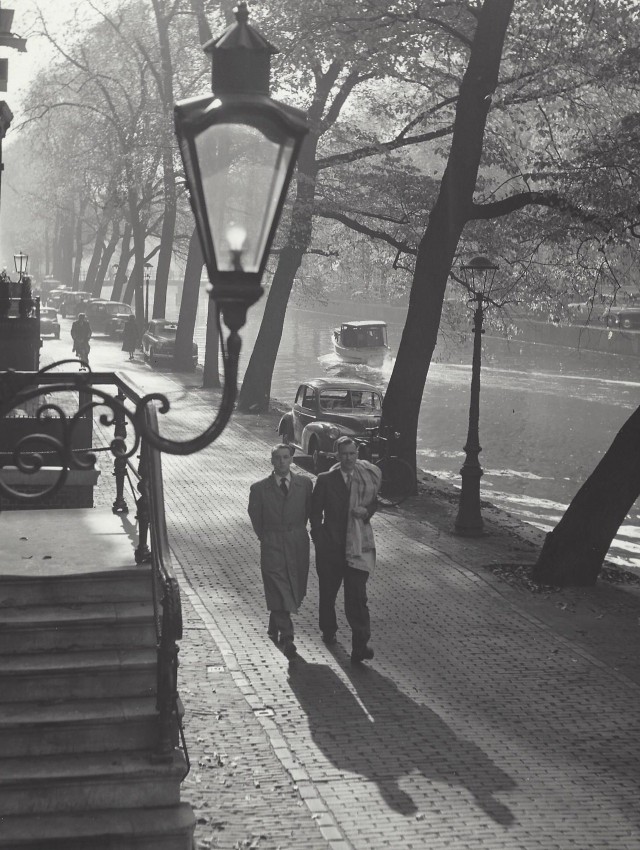 Осень в Амстердаме, 1950-е. Фотограф Кис Шерер