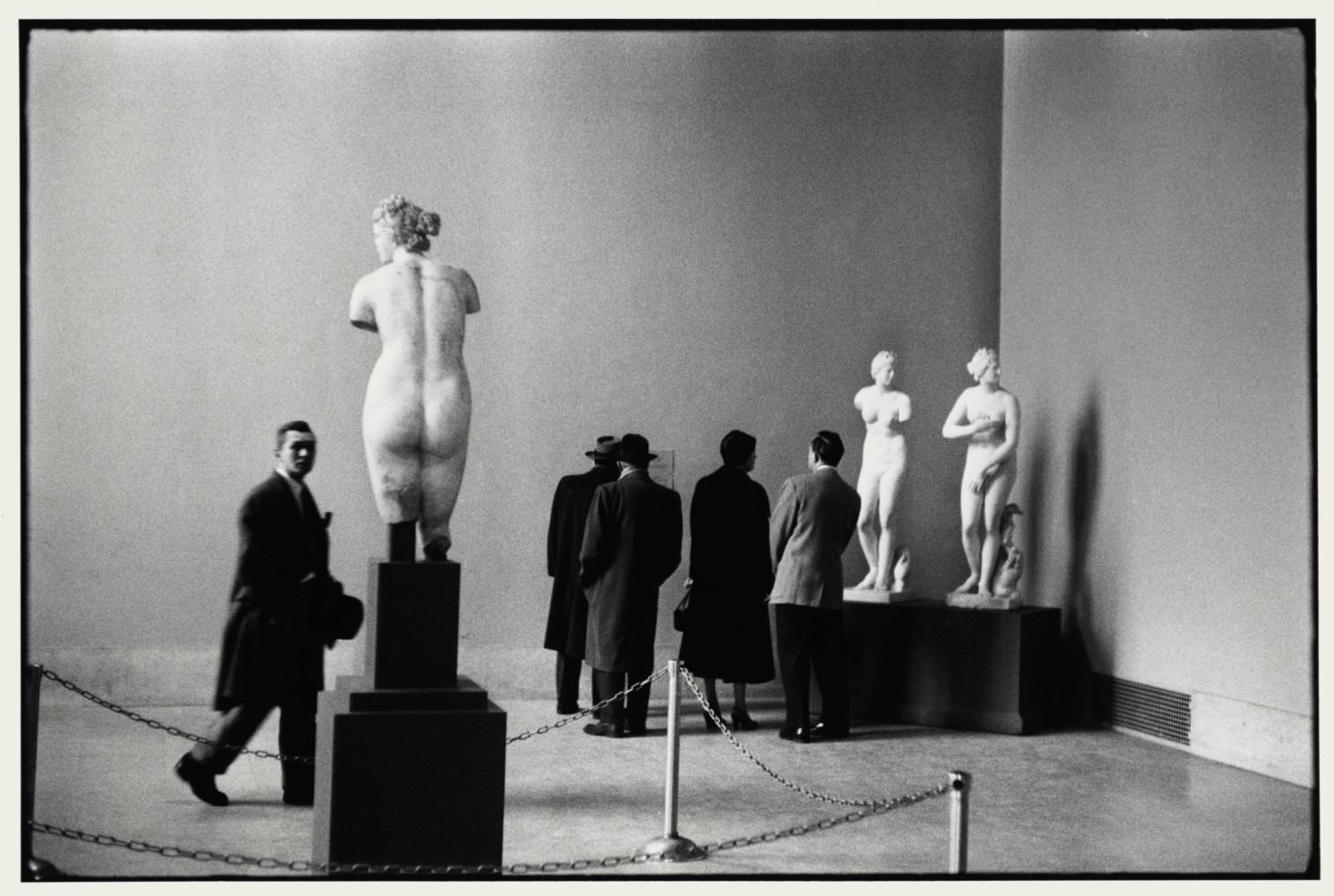 Метрополитен-музей, Нью-Йорк, 1953. Автор Эллиотт Эрвитт