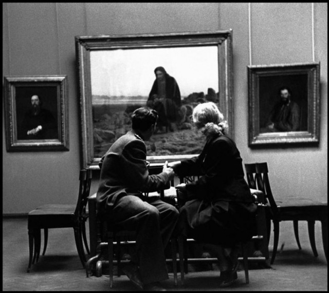 Третьяковская галерея, Москва, 1947. Фотограф Роберт Капа