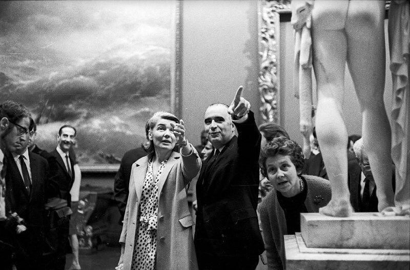 Премьер-министр Франции Жорж Помпиду в Русском музее. Ленинград, 1967. Фотограф Александр Стешанов