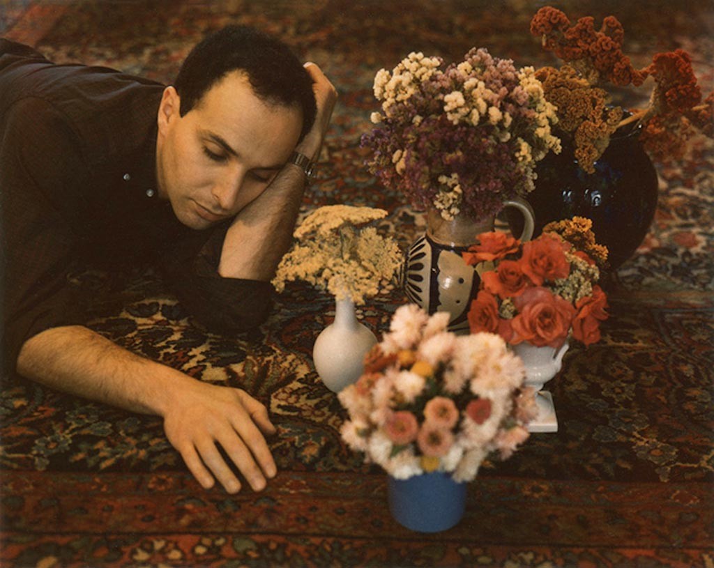 Натан с цветами, 1962-1963 год, Polaroid. Фотограф Мари Косиндас