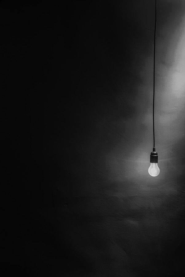 Лампочка. Фотограф Анна Винцзе