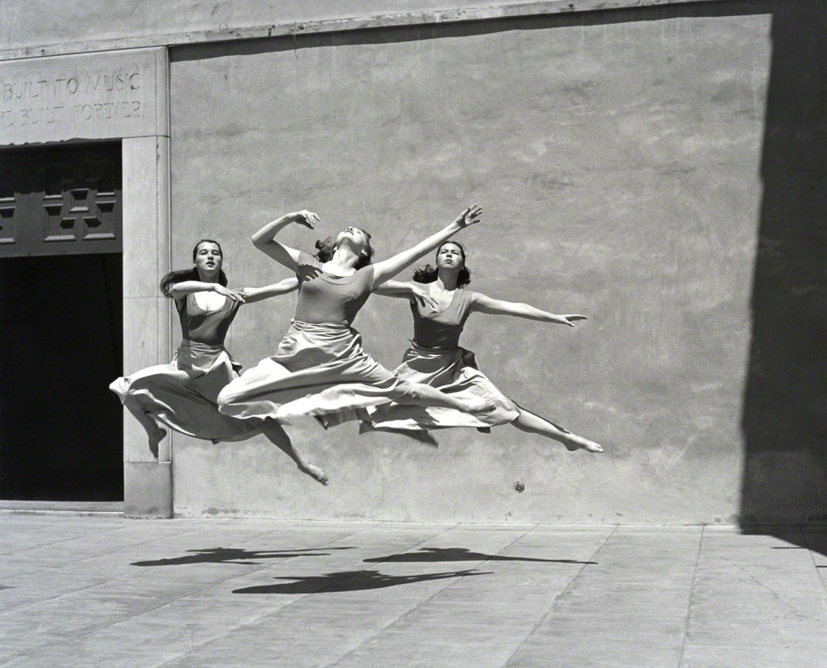 Три танцовщицы, Mills College, 1929. Фотограф Имоджен Каннингем
