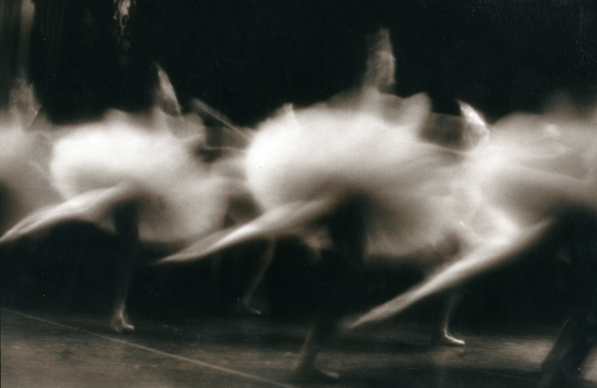 Балерины, Санкт-Петербург, 1995. Фотограф Елена Скибицкая