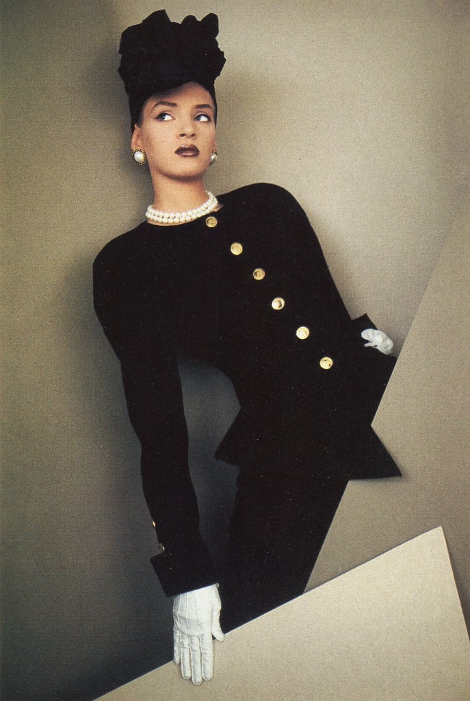 Ума Турман для журнала Vogue, 1986 год. Фотограф Шейла Мецнер