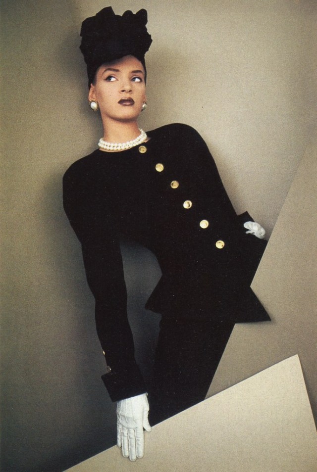 Ума Турман для журнала Vogue, 1986 год. Фотограф Шейла Мецнер