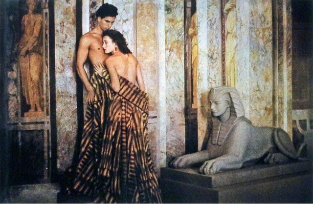 Мари-Софи Уилсон для Fendi.1989 год. Фотограф Шейла Мецнер