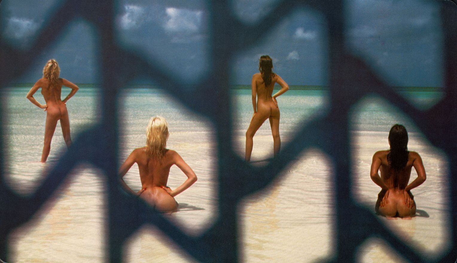 Энджи Лэйн, Сьюзи-Энн Уоткинс, Джей Вуд и Джули Мартин на Багамских островах. Календарь Пирелли, 1984. Фотограф Уве Оммер
