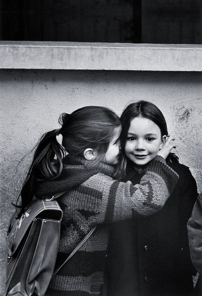 Секрет. Эглантина и Лоуренс, Париж. 1979 год. Фотограф Жан-Филипп Шарбонье