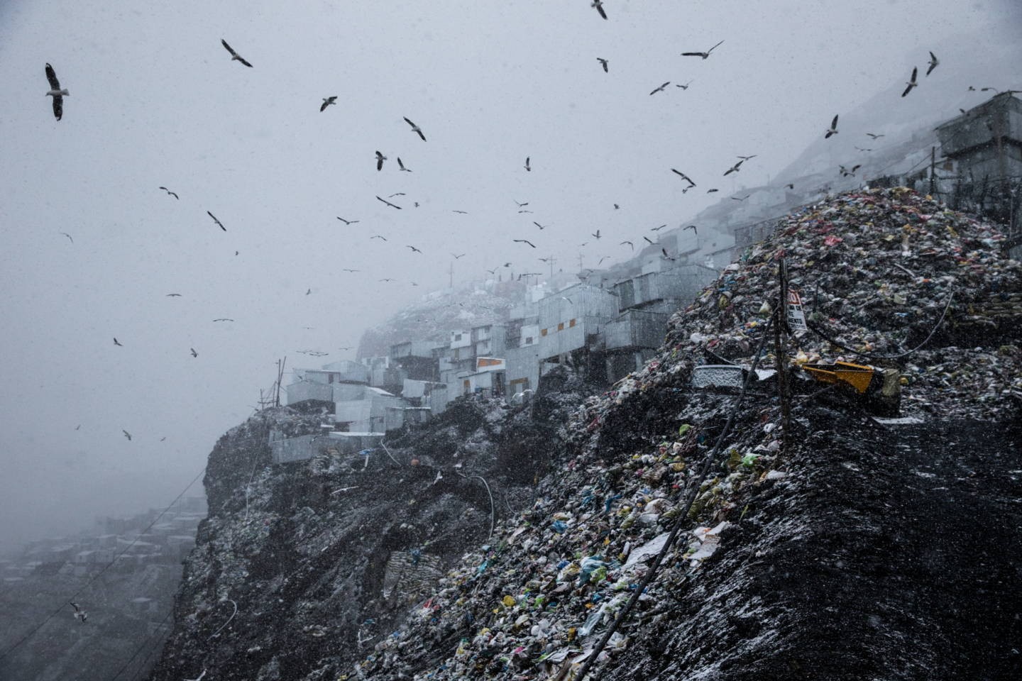Город Ла-Ринконада, Перу, высочайший населённый пункт на Земле. Расположен в Андах на высоте около 5100 м над уровнем моря. Фотограф Паскаль Мэтр