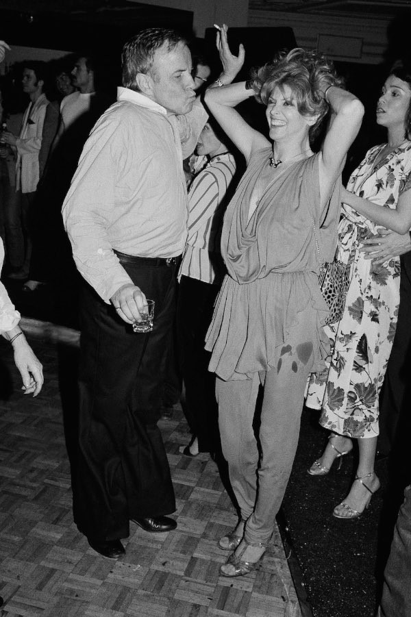 Итальянский режиссёр Франко Дзеффирелли и актриса Тони Туччи в Студия 54, 1979 год. Фотограф Ричард Дрю