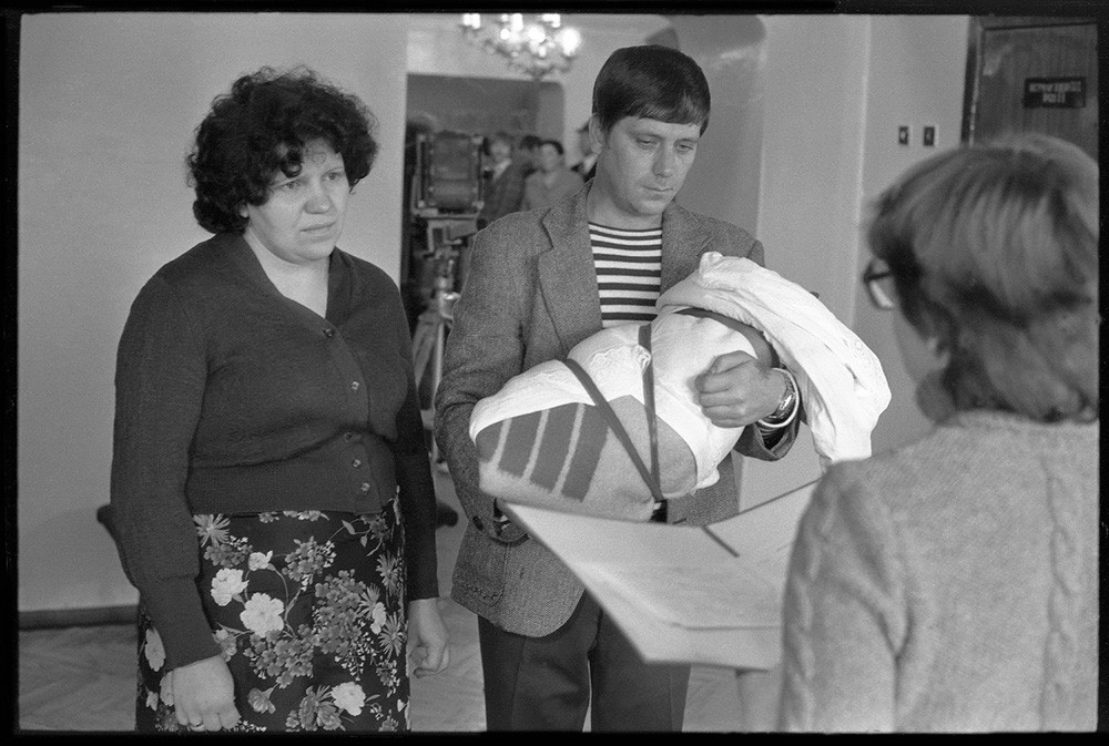 «Торжественная регистрация новорожденного», ЗАГС Центрального района ...