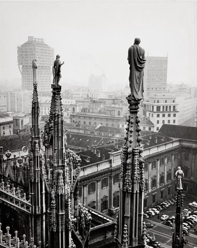 Миланский собор, 1950-е. Фотограф Марио Де Бьязи