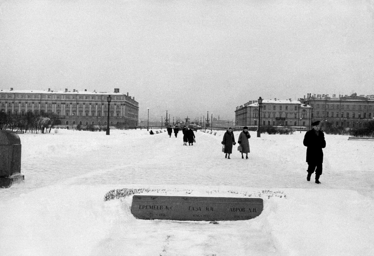 Марсово поле, Ленинград, 1960-е. Фотограф Марио Де Бьязи