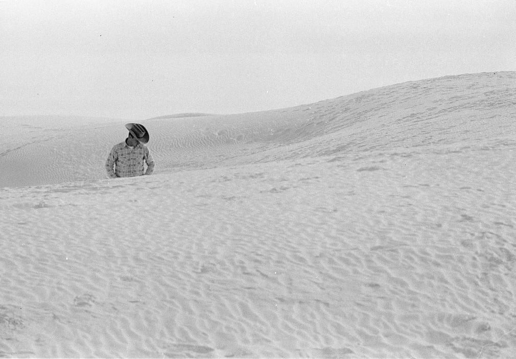Ковбой в дюнах, Национальный парк Уайт-Сандс, США, 1963 год. Фотограф Томас Хёпкер