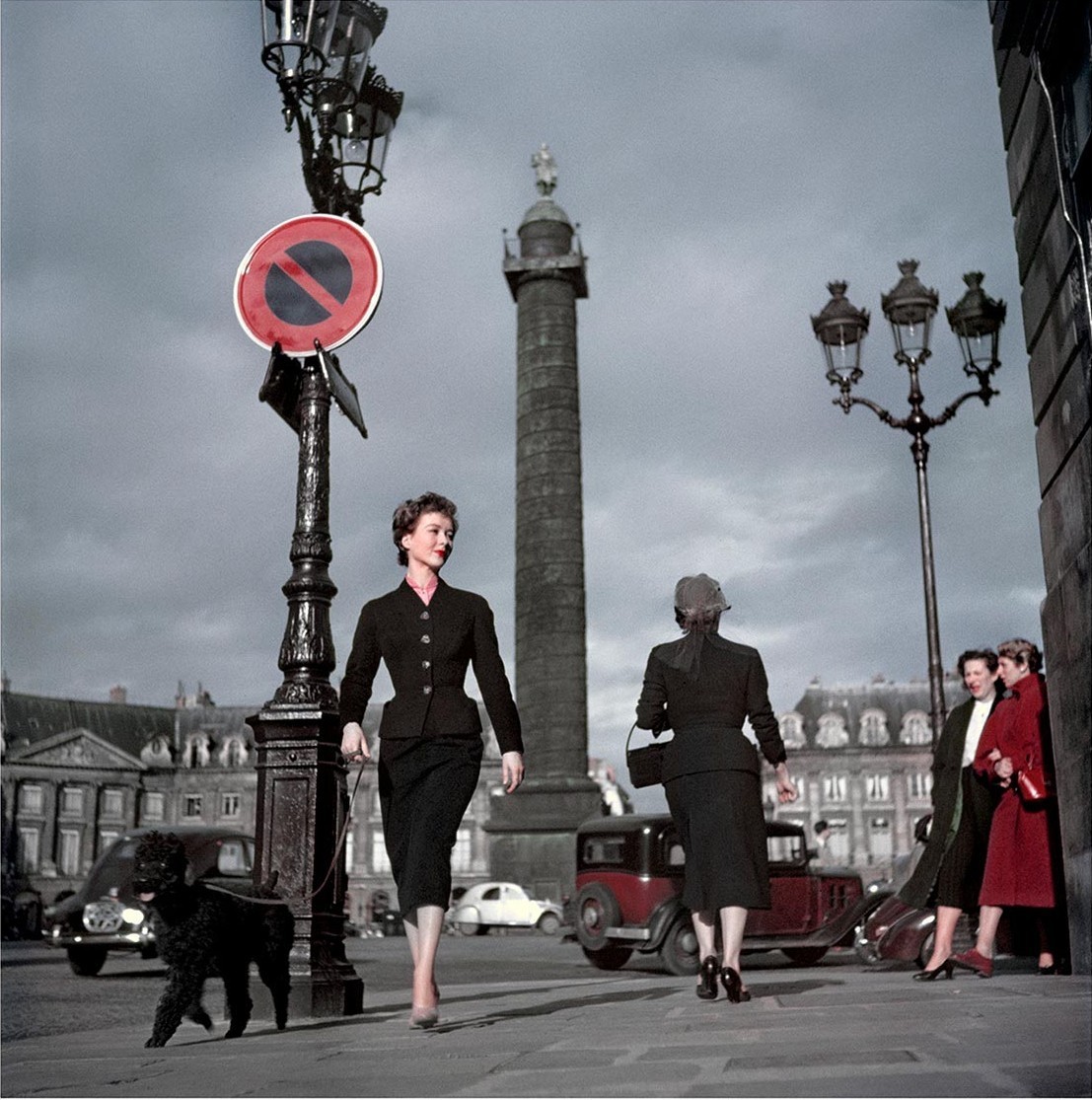 Модель Dior в Париже, Франция, 1948. Фотограф Роберт Капа