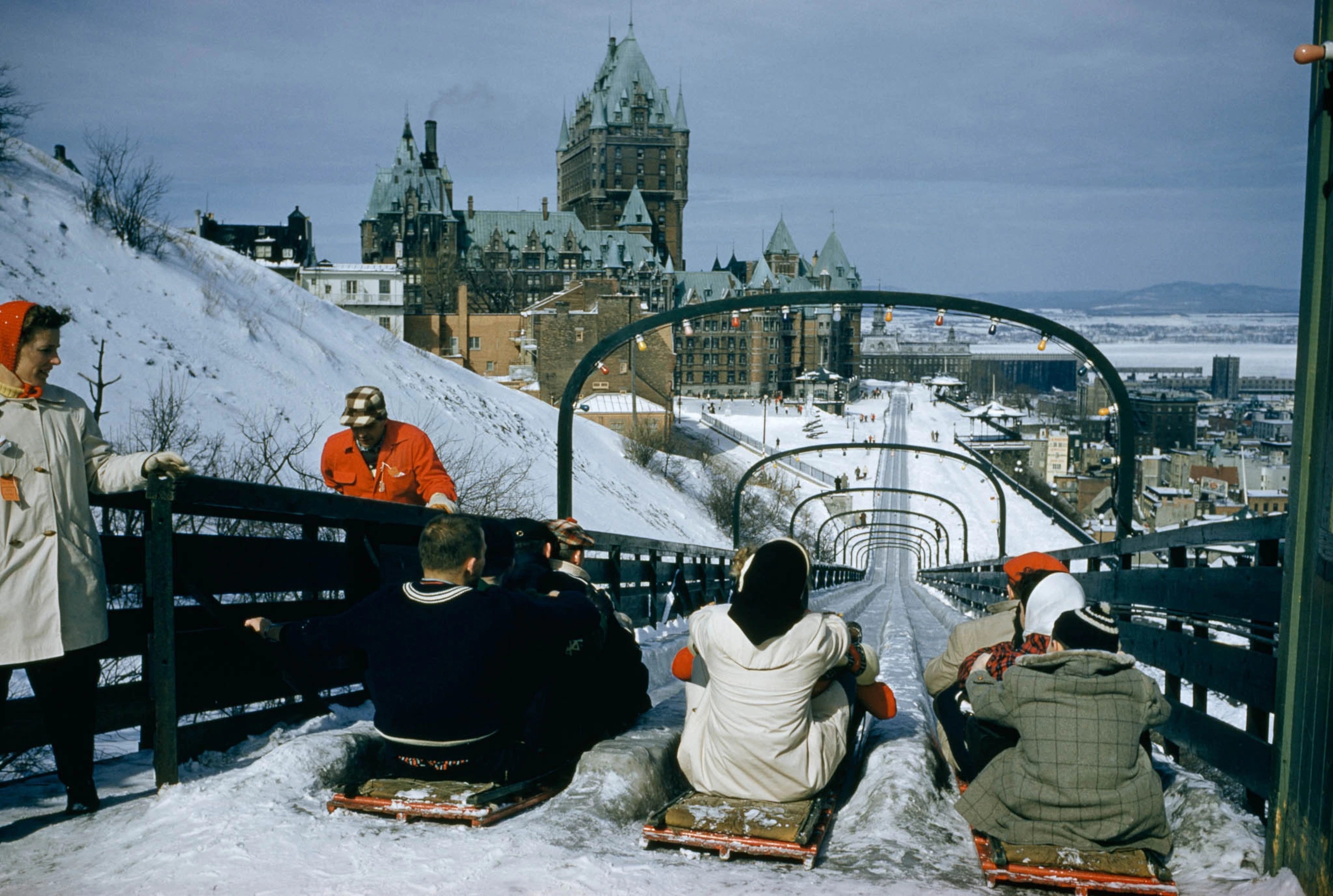 Зимние развлечения в Квебеке, Канада, 1958. Фотограф Кэтлин Ревис