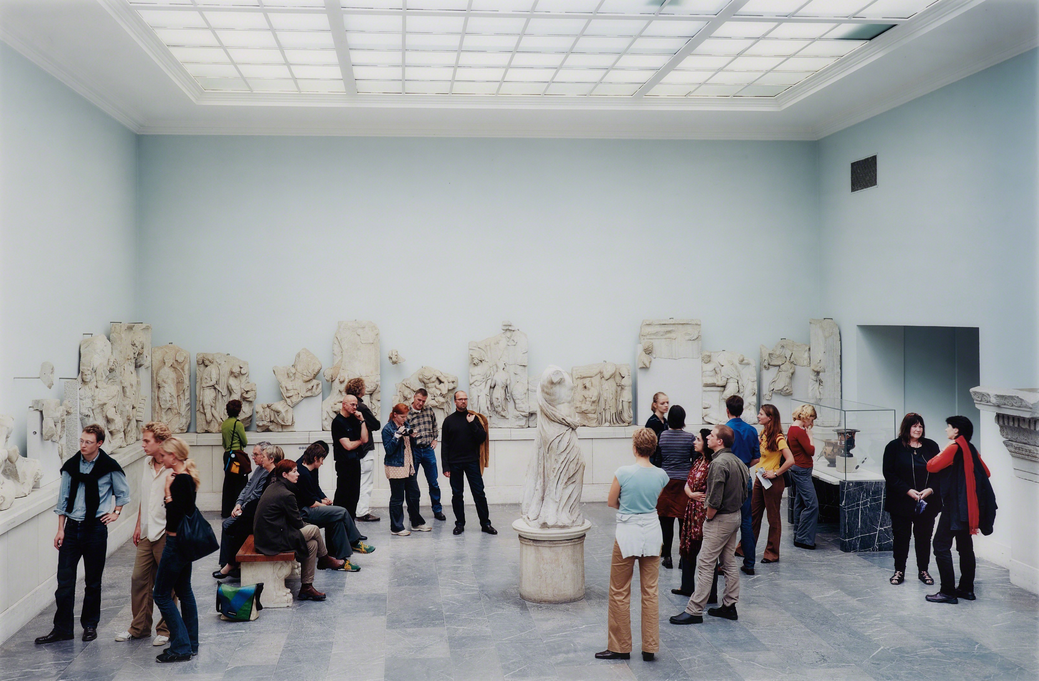 Пергамский музей, Берлин, 2001. Фотограф Томас Штрут