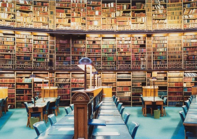 Британская библиотека, Лондон, 1994. Фотограф Кандида Хёфер