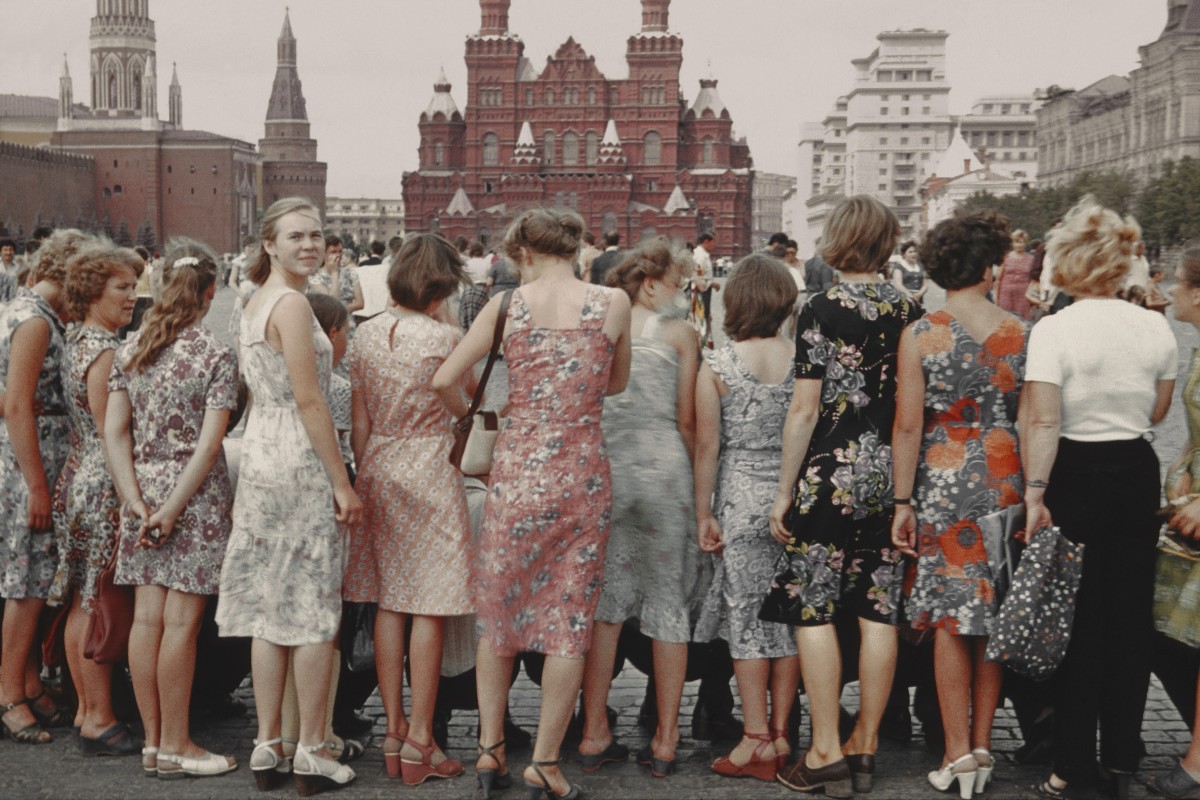 Девушки на Красной площади, Москва, 1981 год. Фотограф Борис Савельев