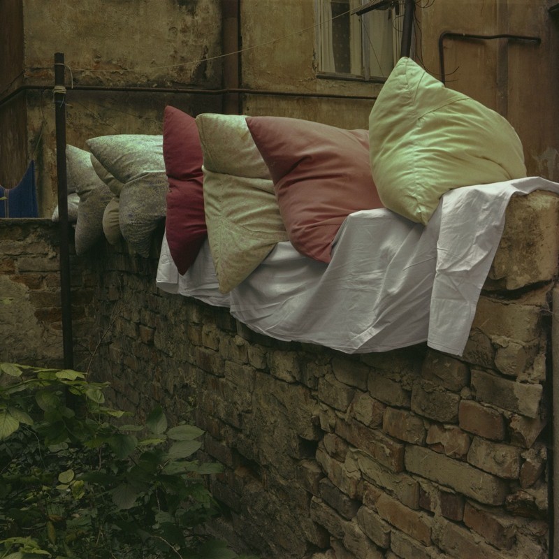 Подушки, Черновцы, 1981 год. Фотограф Борис Савельев