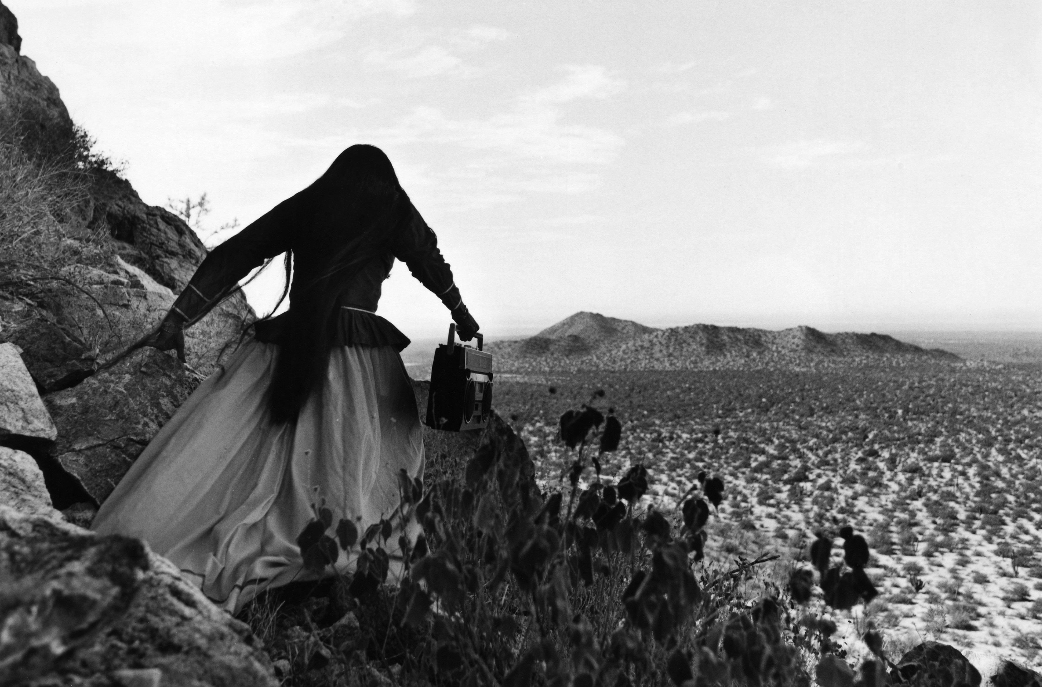 Женщина-ангел. Пустыня Сонора, Мексика, 1979. Фотограф Грасьела Итурбиде