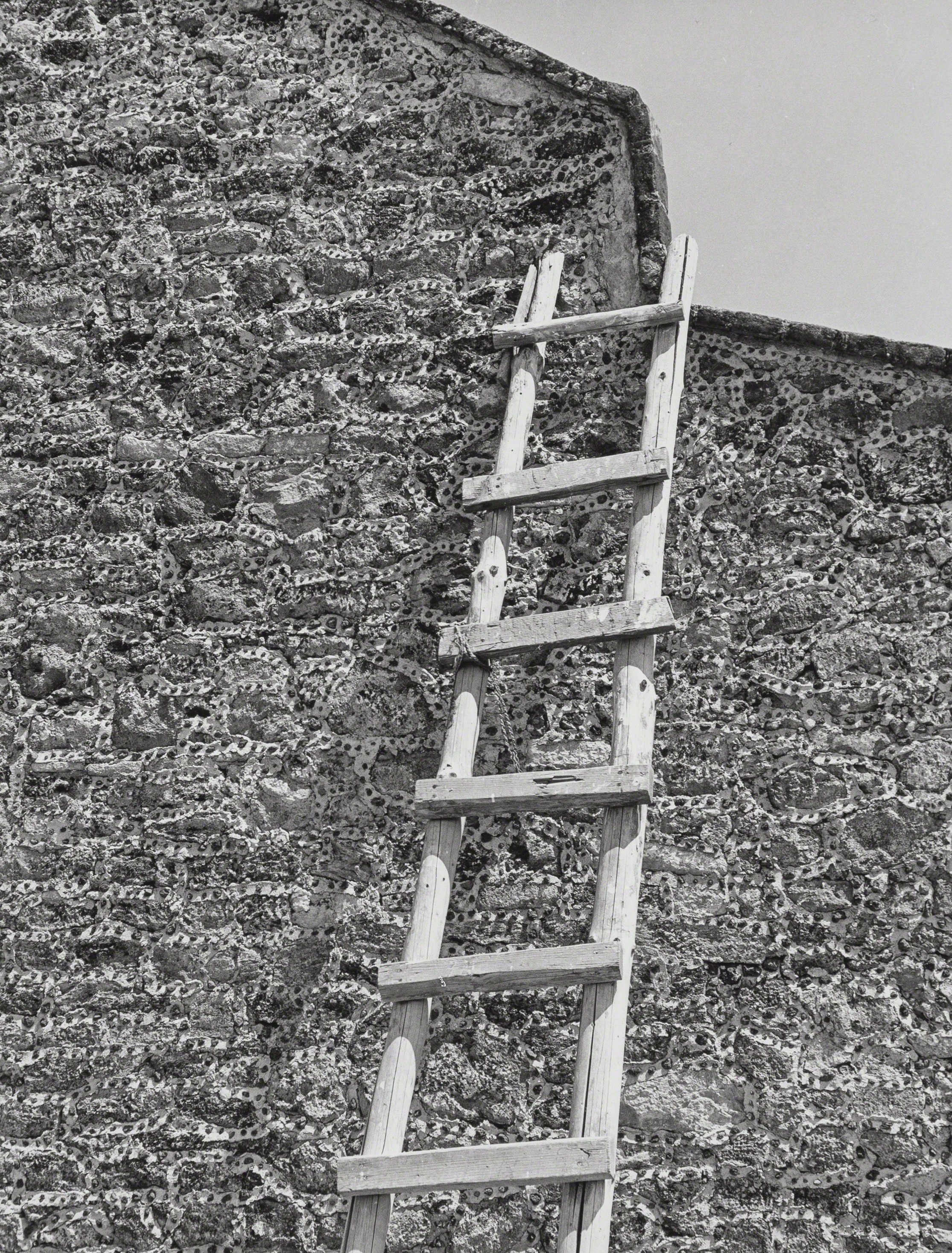 Лестница в небо, ок. 1970. Фотограф Мануэль Альварес Браво