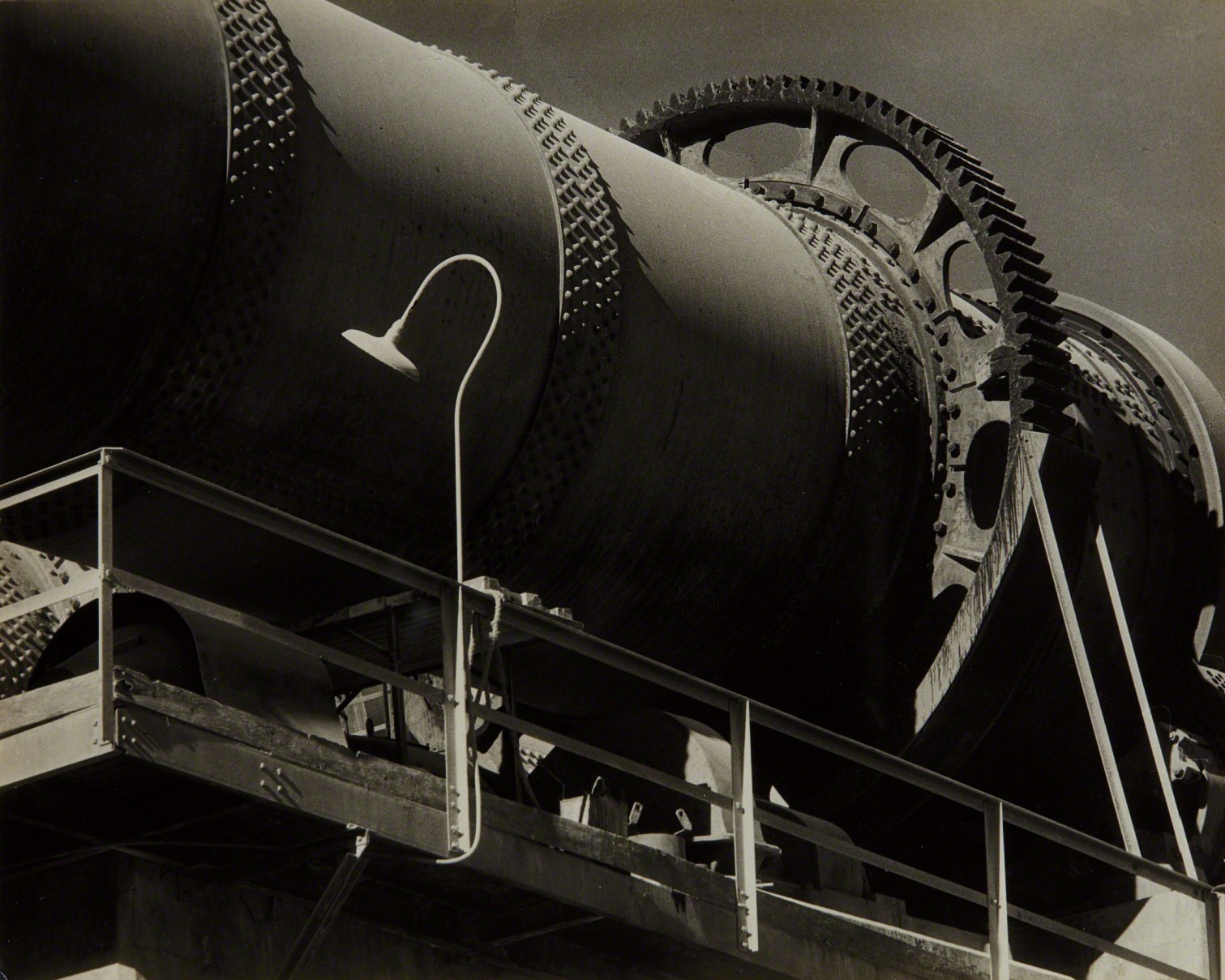 Цементный завод в округе Калаверас, 1933. Фотограф Альма Лэвенсон
