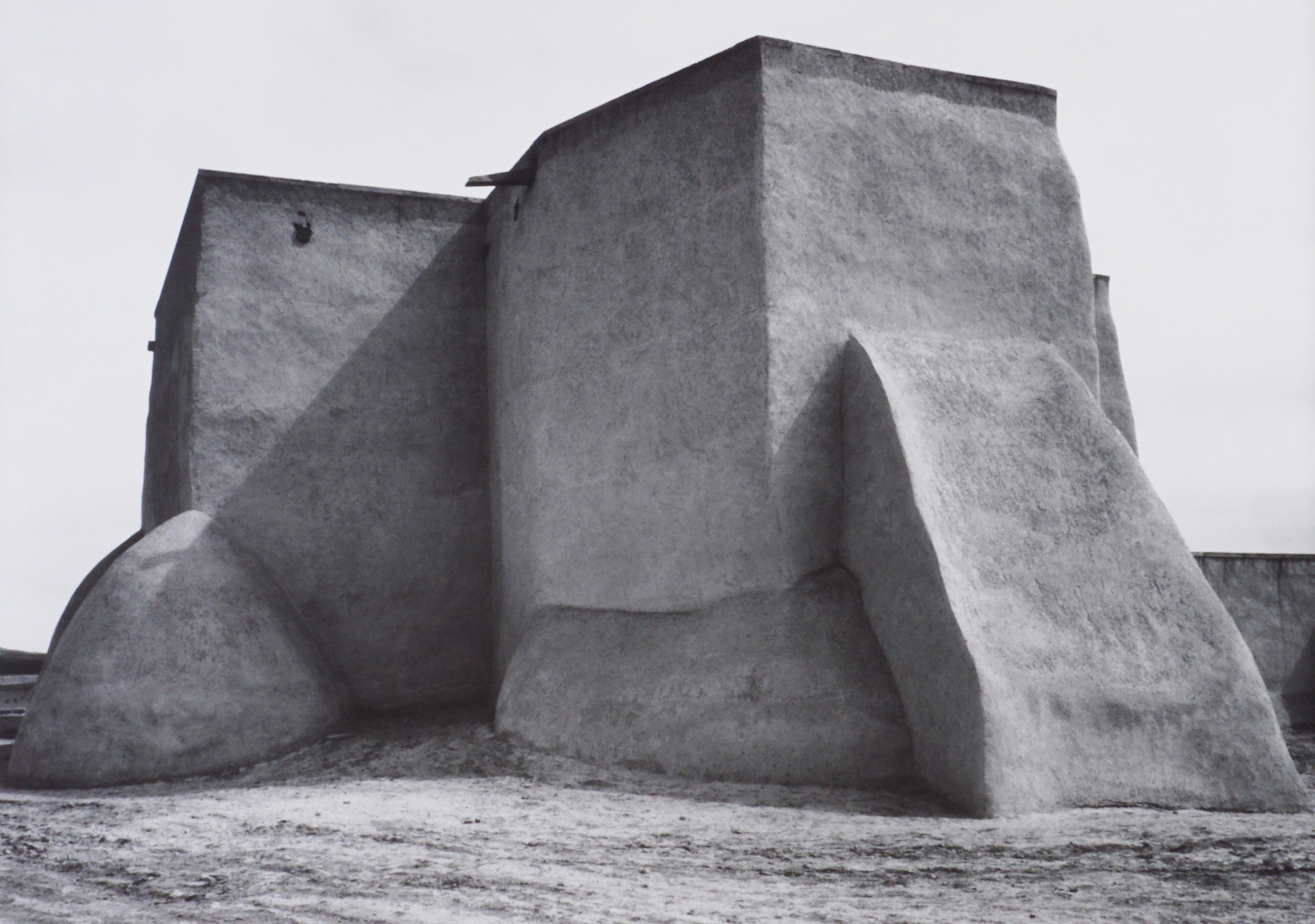 Церковь. Ранчос-де-Теос, Нью-Мексико, 1930. Фотограф Энсел Адамс