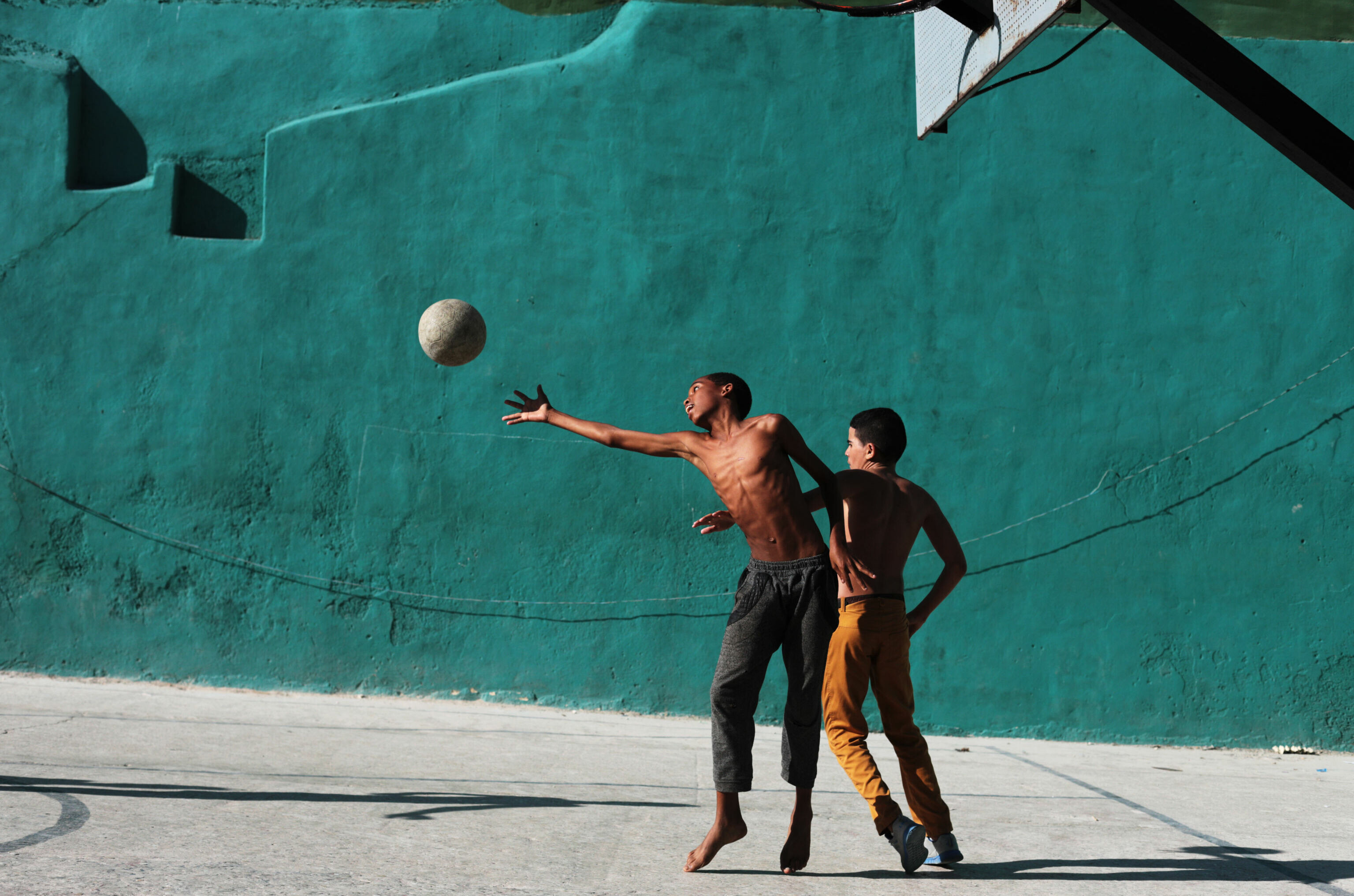 Баскетбол в Старой Гаване, Куба. Фотограф Мария Плотникова