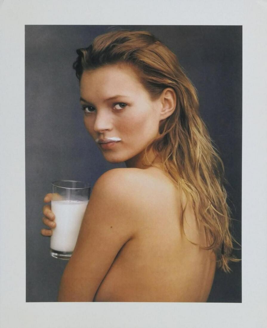 Кейт Мосс с молоком. Фотограф Энни Лейбовиц