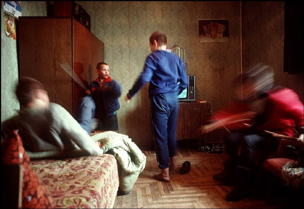 Семья Яковлевых, 1990-е. Фотограф Лиз Сарфати
