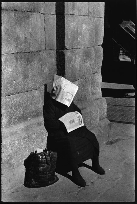 Сиеста, Испания, Пласа-Майор. Мадрид, 1955 год. Фотограф Инге Мора