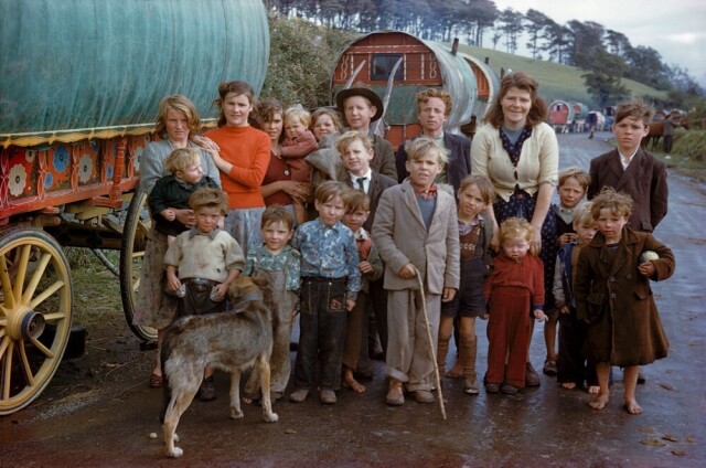 Цыганская семья, Киллорглин, 1954 год. Фотограф Инге Морат