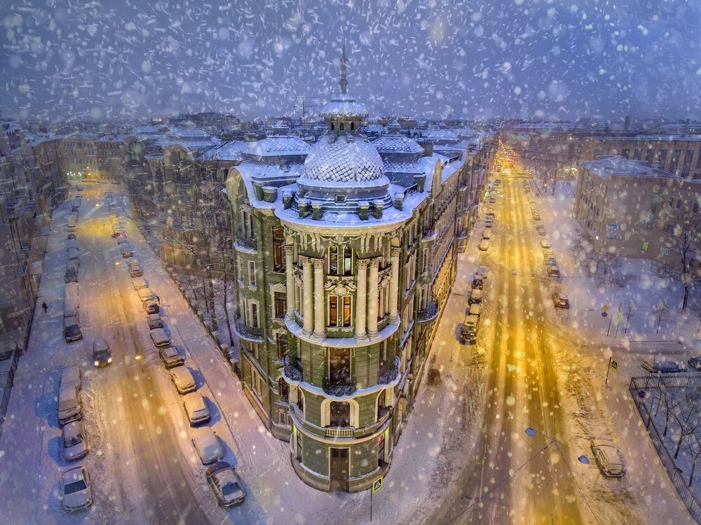 Снежный Питер. Фотограф Александр Петросян