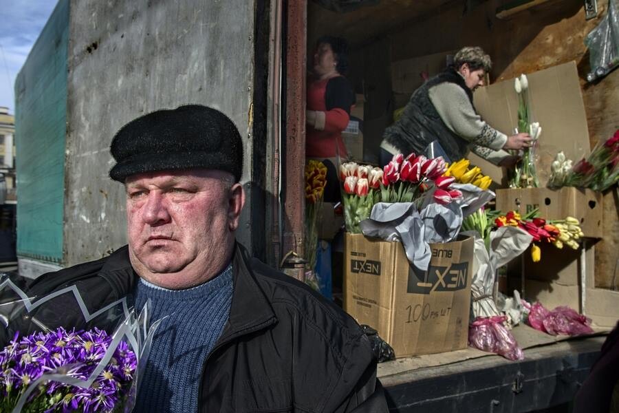 8 марта близко. Фотограф Александр Петросян