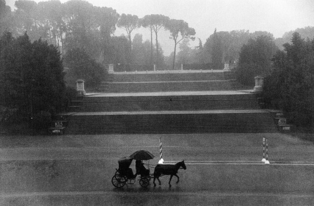 Сады Боргезе, Рим, 1958. Фотограф Эрнст Хаас