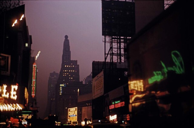 Таймс-сквер, Нью-Йорк, 1952. Фотограф Эрнст Хаас