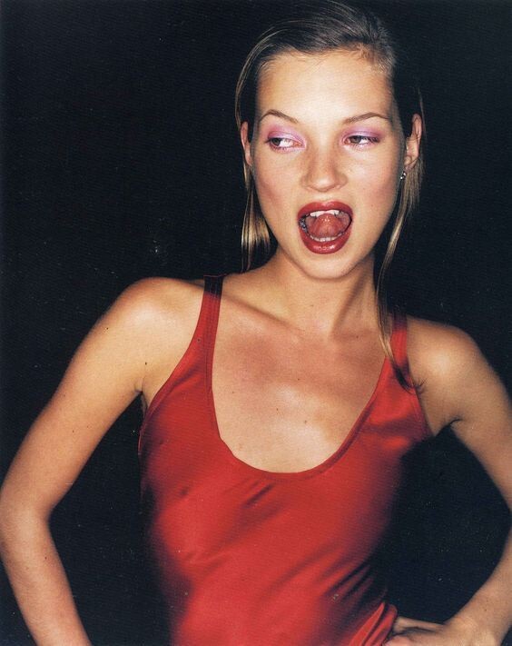 Кейт Мосс для британский Vogue, июнь, 1994 год. Фотограф Юрген Теллер
