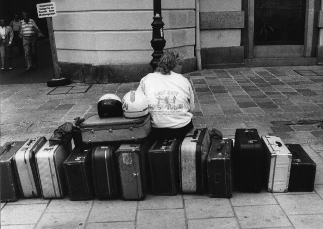 На чемоданах. Фотограф Франтишек Досталь