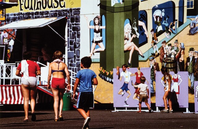 Люди в городе, 1982. Фотограф Франко Фонтана