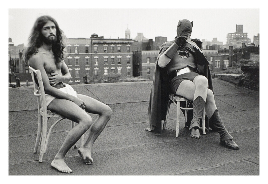 Христос и Бэтмен в Нью-Йорке, 1972. Фотограф Джоэл-Питер Уиткин