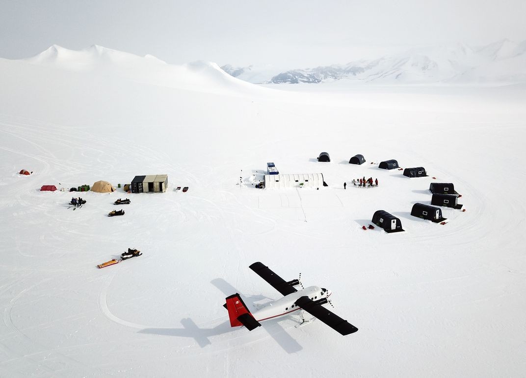 Финалист в категории Путешествия, 2020. Палаточный лагерь в Антарктиде. Автор Кристофер Мишель