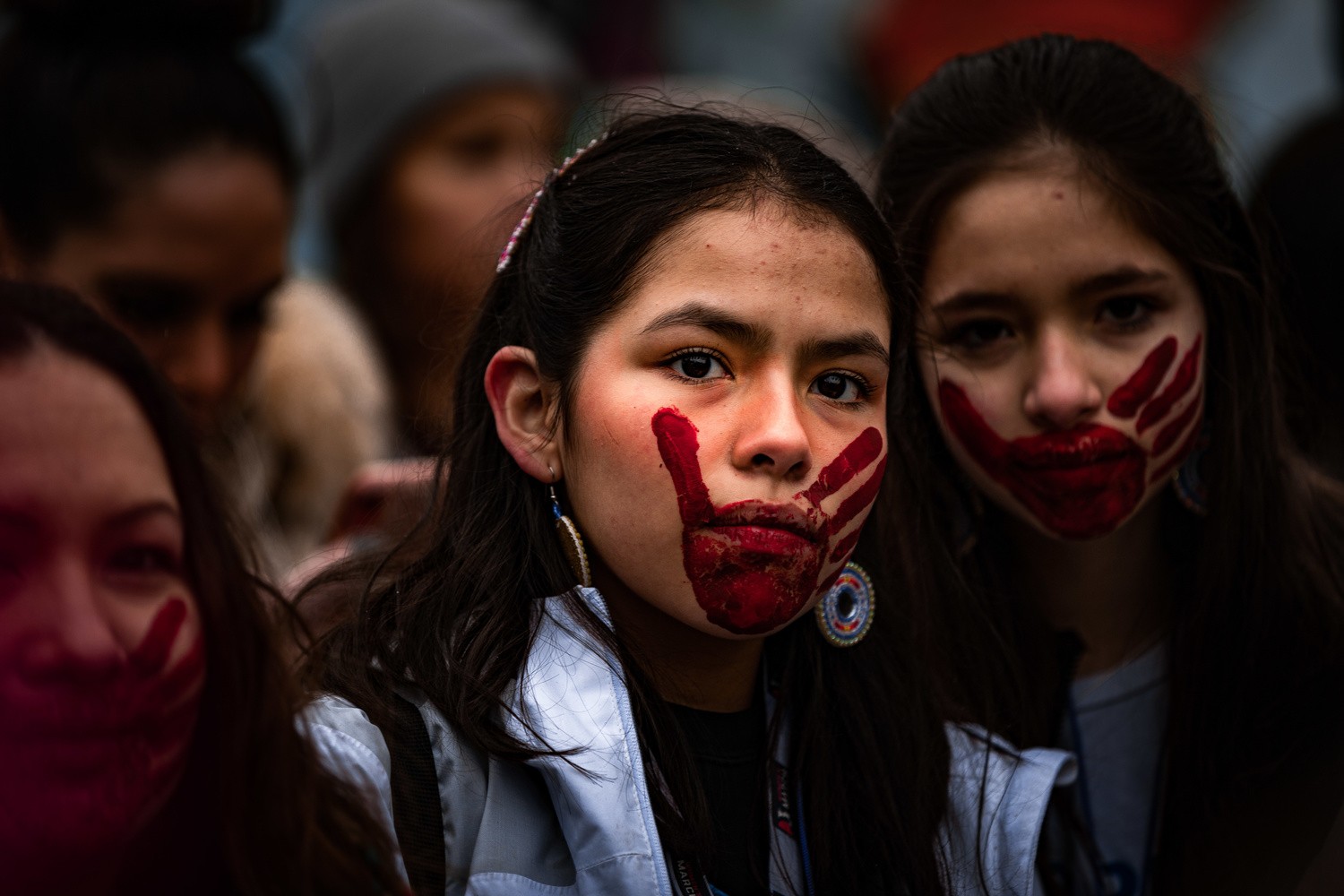Гран-при, 2020. Девушки народности Пискатауэй на Женском марше, чтобы повысить осведомлённость о насилии в отношении коренных американцев. Вашингтон, округ Колумбия, 18 января 2020 года. Автор Скайлер Уилсон