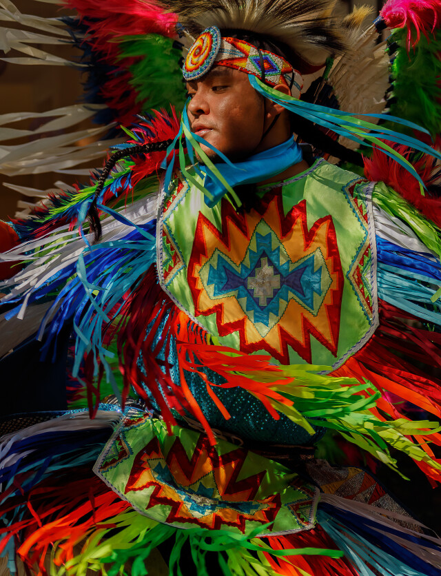 Победитель в категории «Американский опыт», 2021. Кеннет Ширли из танцевальной труппы Indigenous Enterprise. Седона, Аризона. Автор Крейг Лефевр