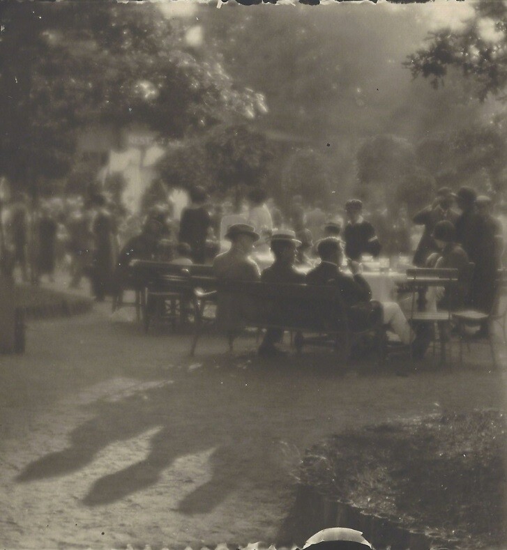 Воскресный полдень на острове Колин, 1924 год. Фотограф Йозеф Судек