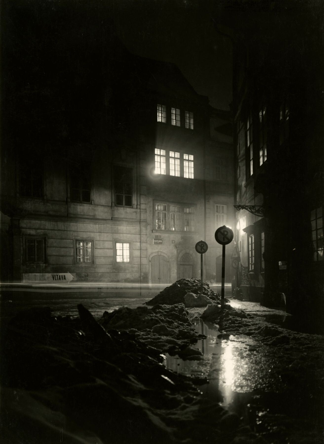 Ночь, Прага, 1956 год. Фотограф Йозеф Судек