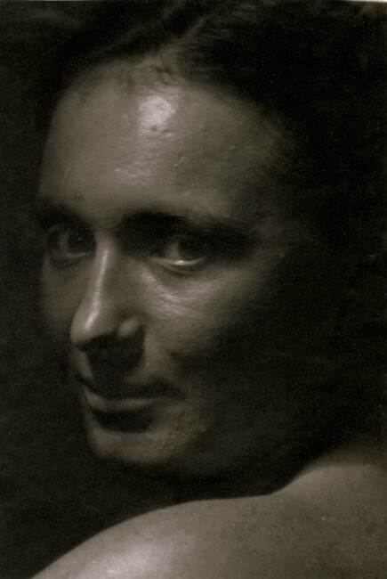 Портрет Милены Вильдовой, 1942 год. Фотограф Йозеф Судек