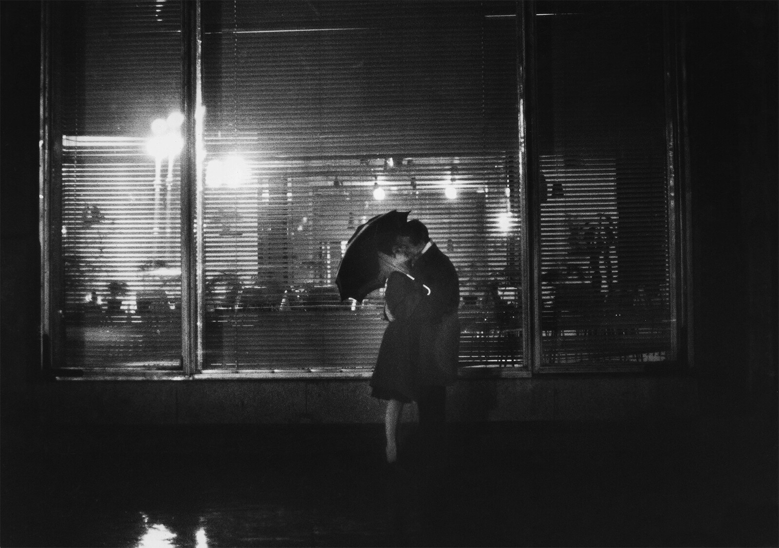 Поцелуй, 1966. Фотограф Всеволод Тарасевич